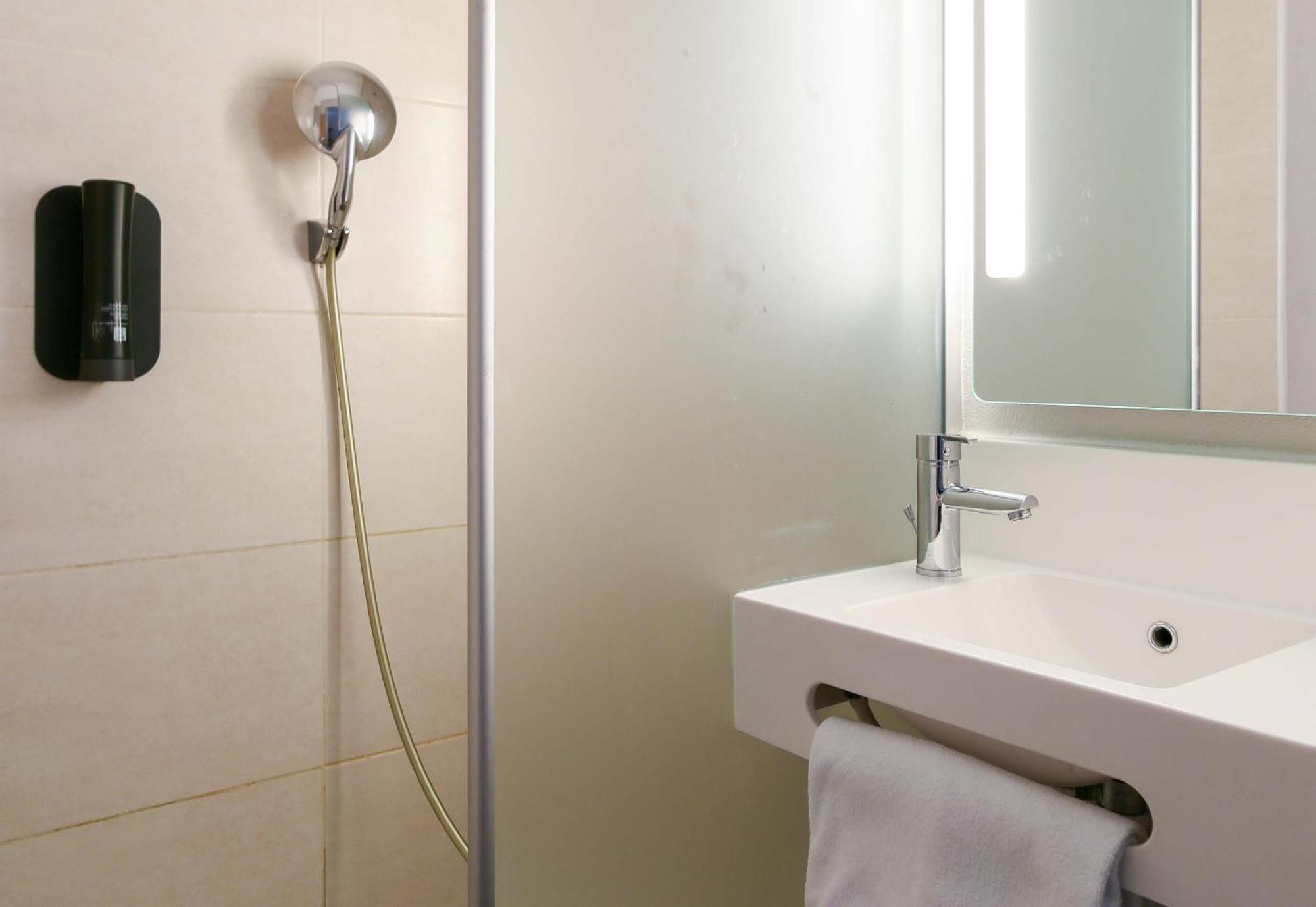 B&B Hotel Marseille La Valentine St Menet Zewnętrze zdjęcie